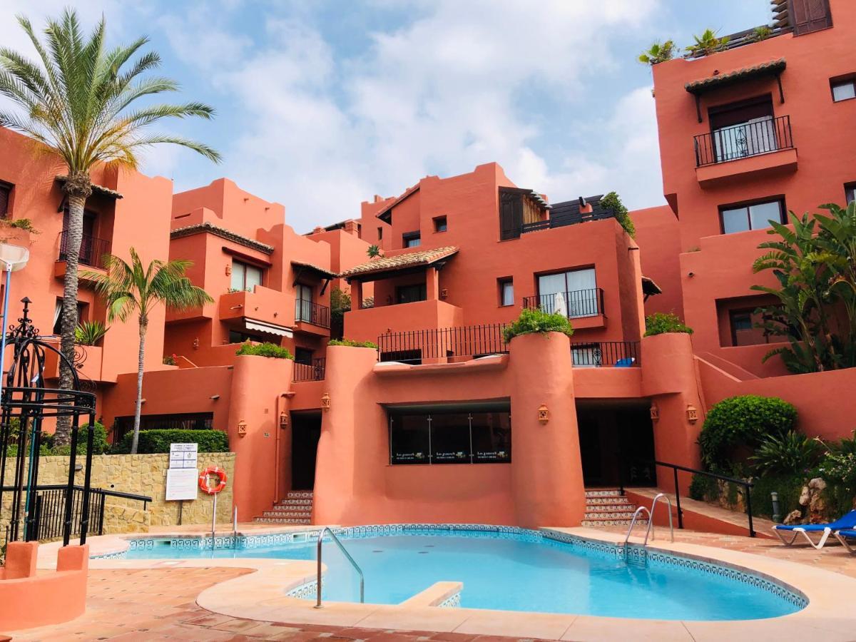Two-Room Apartment In Elviria Near The Beach With Parking Marbella Exterior photo